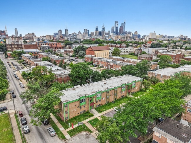 Marshall Square Apartments