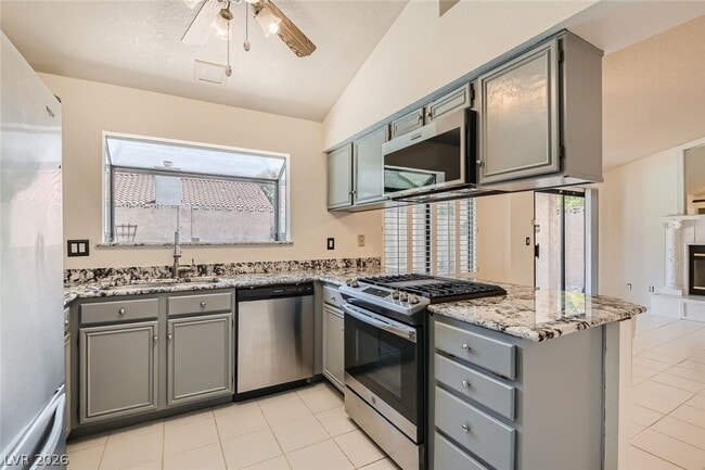 Photo - 1779 Yellowwood Dr