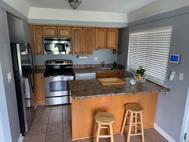 Kitchen - 6622 Poplar Woods Cir S Rental