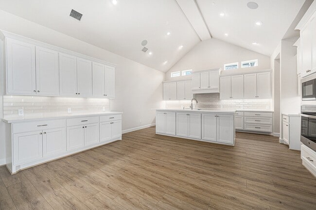 Photo - 3515 Lauriston Dr