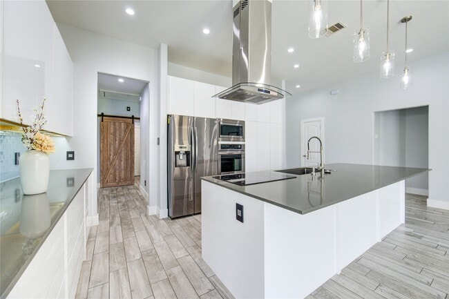 Building Photo - 8415 Doral Chase Ln Rental