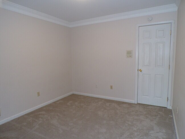 Family room - 302 Windsor Pl Unidad Windsor Place