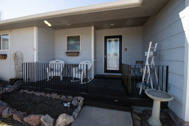 609 Cobblestone Ct