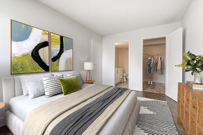 Photo - Marlborough Court