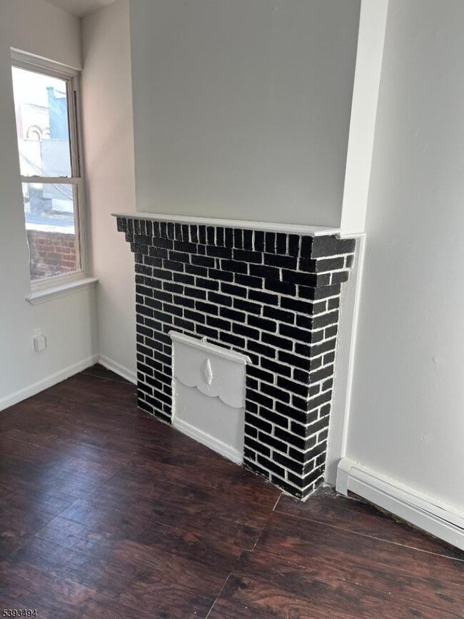 Photo - 340 Morris Ave
