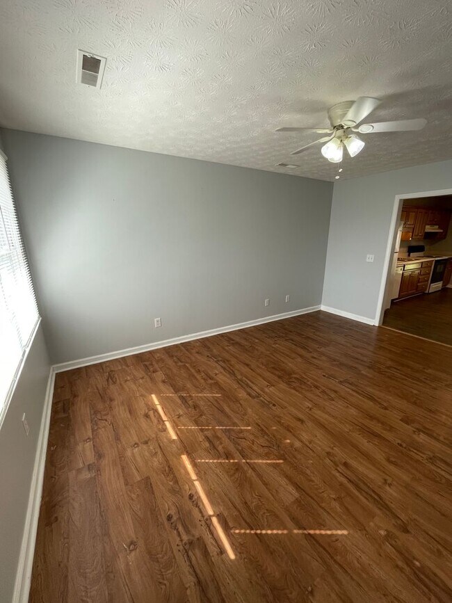 Photo - 1313 &amp; 1315 Avenue C SE Unit 1313 Avenue C SE