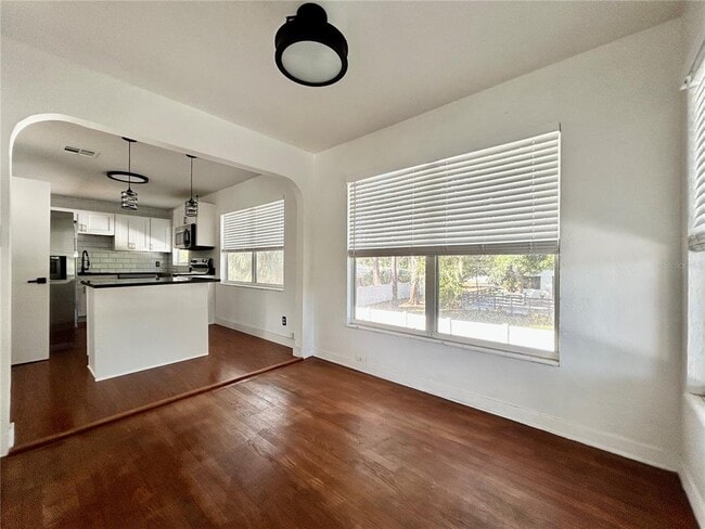 Photo - 5521 Gulfport Blvd S Unit D