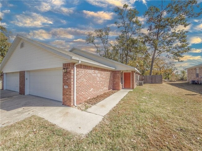 Photo - 3 Jonquilla Way