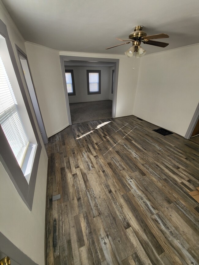 Photo - 211 S Marr St