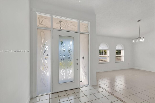 Photo - 1321 SE Airoso Blvd