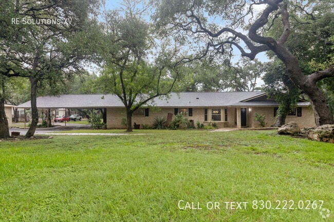 Building Photo - 28160 Windwood Dr E Unit 1 Rental