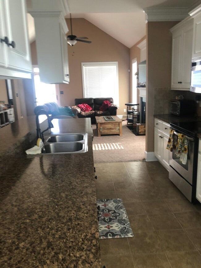 Photo - 3701 Ashford Dr NW