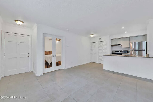 Building Photo - 100 Fairway Park Blvd Unit 1905