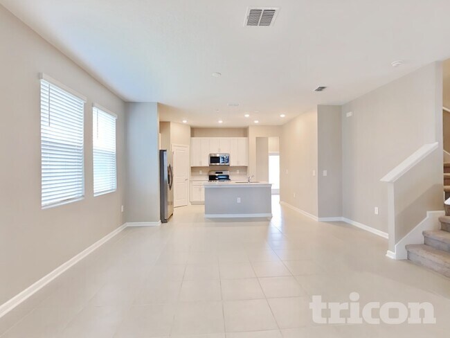 Photo - 734 Squire Ave