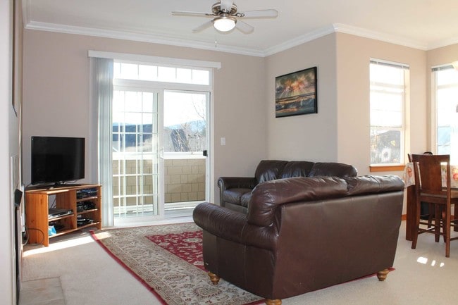 Photo - 1855 Trossachs Blvd SE