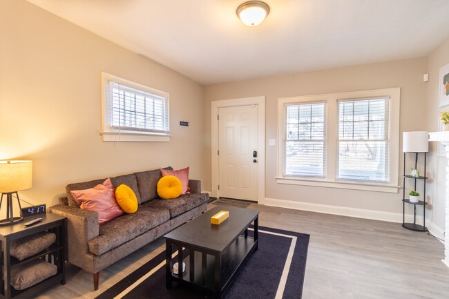 Photo - 1123 Wilson Ave