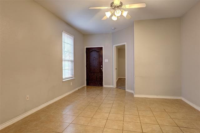 Photo - 5916 Round Up Ln