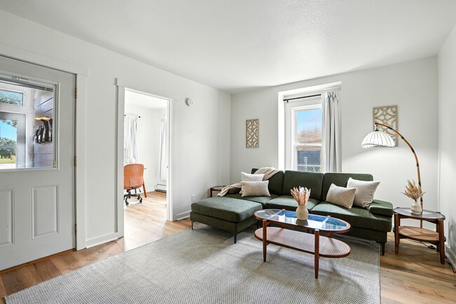 Photo - 1208 Ellis Blvd NW Unit 1