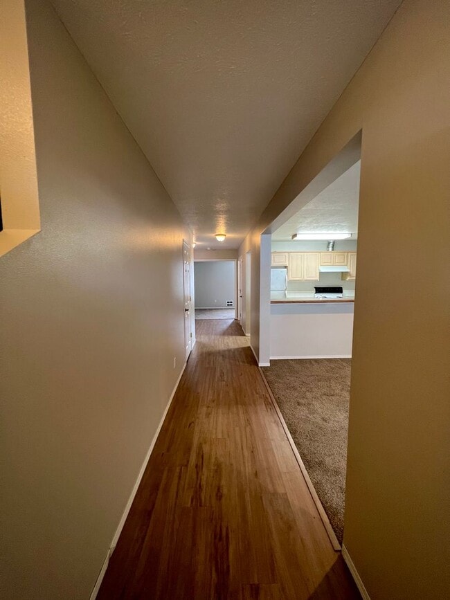 Photo - 1008-1010 E. Ermina Unidad 1010