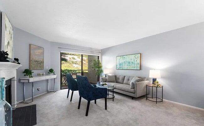 Photo - 2 bed 2 bath 1,033 sqft Unit 4260