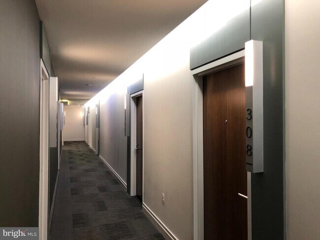 Photo - 525 Water St SW Unit 308