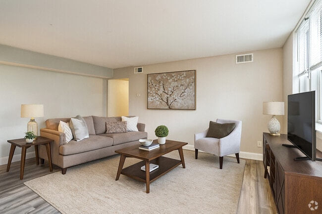 Building Photo - Forest Ridge Apartments
