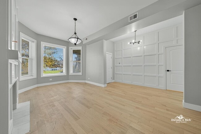 Photo - Gorgeous Lawndale 2 Bedroom Has it All Unit 1248 S Troy St.  1