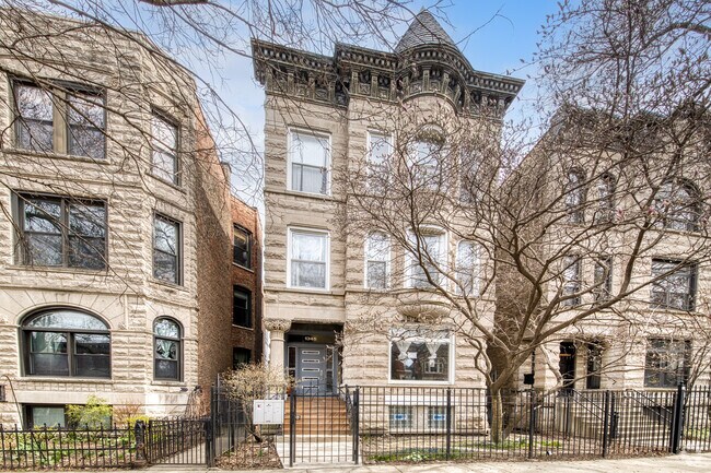 Building Photo - 1345 N Maplewood Ave Rental