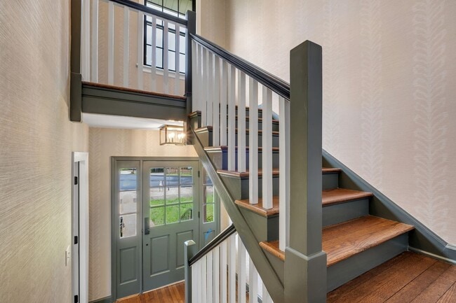 Photo - 1504 Isabel Ct Unit # 2