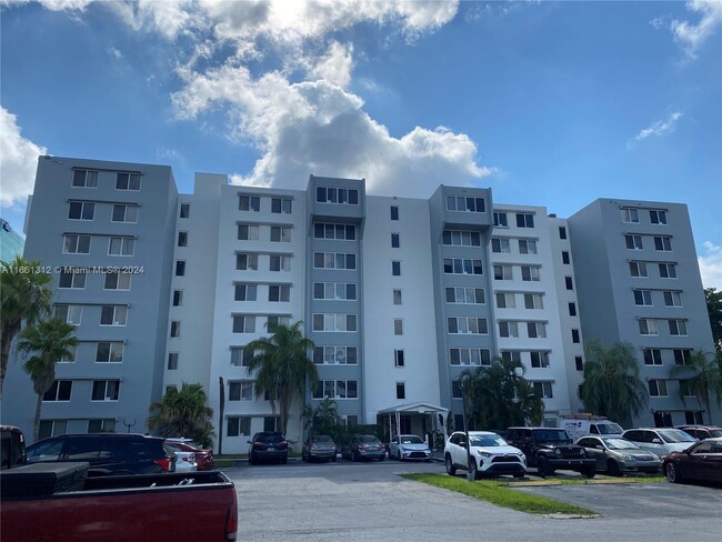 Photo - 9001 SW 77th Ave Condominio Unidad C609