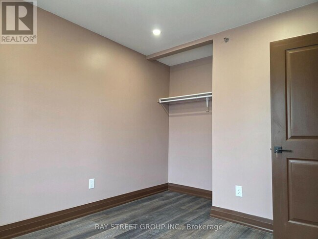 Photo - 108 Chatham Ave