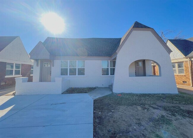 Building Photo - 2542 NW 21st St