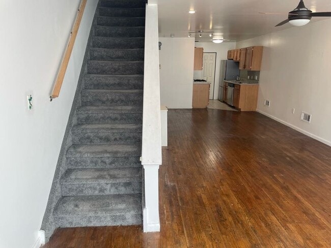 Building Photo - 928 E Passyunk Ave Unit 3