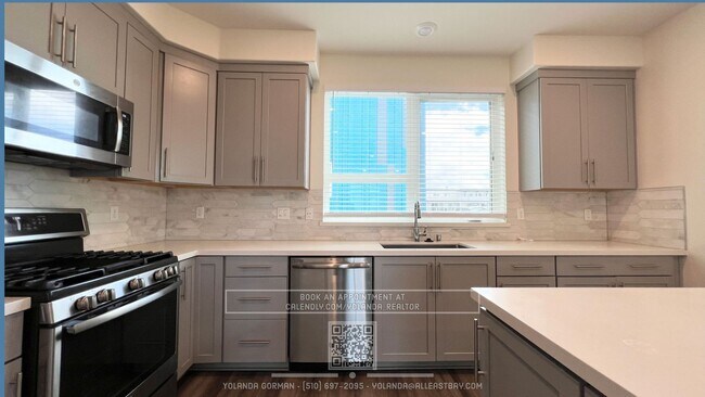 Photo - Modern Style and Sophistication, 2 En-Suite BR, 2.5 BA Townhouse with EV charging