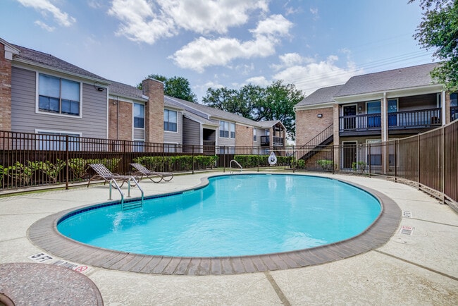 5401 Chimney Rock