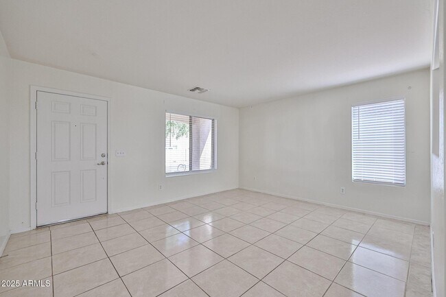 Photo - 25771 W Satellite Ln