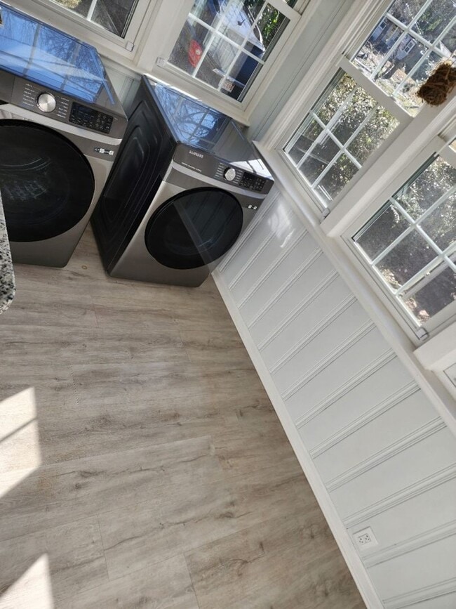 Building Photo - 1213 Carter Rd