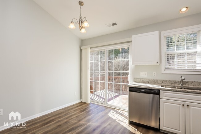Photo - 1256 Sweetgrass St