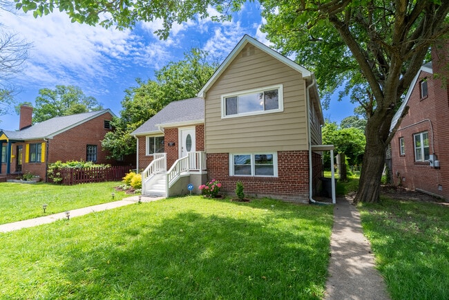 Photo - 143 Robinson Rd