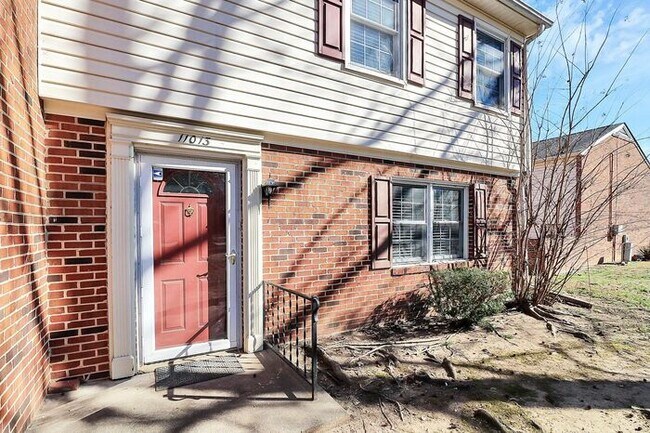 Photo - END UNIT 3BD/2.5BA Townhome in Lexington Commons