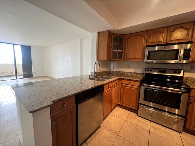 Photo - 7125 Bay Dr Unit 301