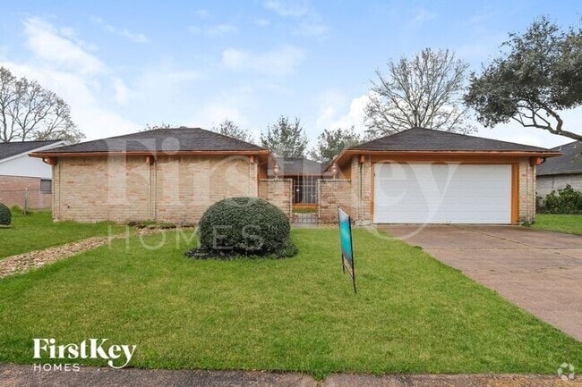 Building Photo - 613 W Castle Harbour Dr Rental