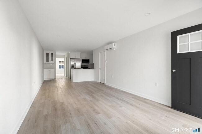 Photo - 29 Village Rd Unidad 1