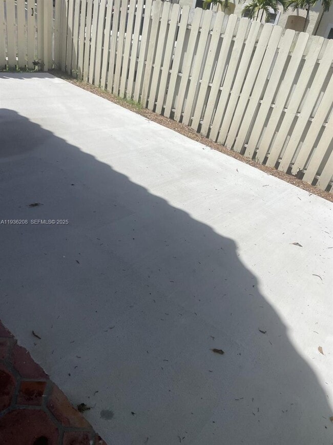 Photo - 1400 San Remo Cir