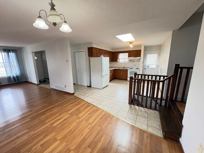 Photo - Fabulous 3 plus Den Single Family Home on East Mountain