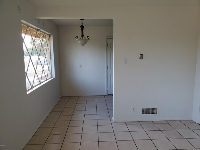 Photo - 2101 E Osborn Rd Unit 2