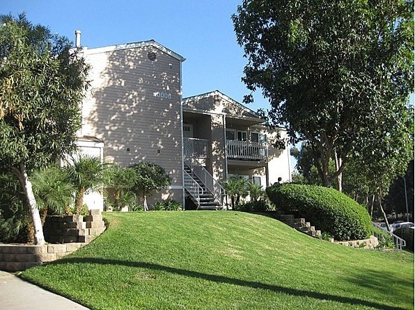 Building Photo - Cozy 1 Bed, 1 Bath Condo in Mira Mesa w/ Off-Street Parking!