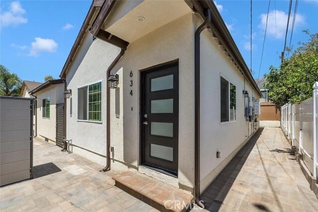 Building Photo - 634 E Valencia Ave