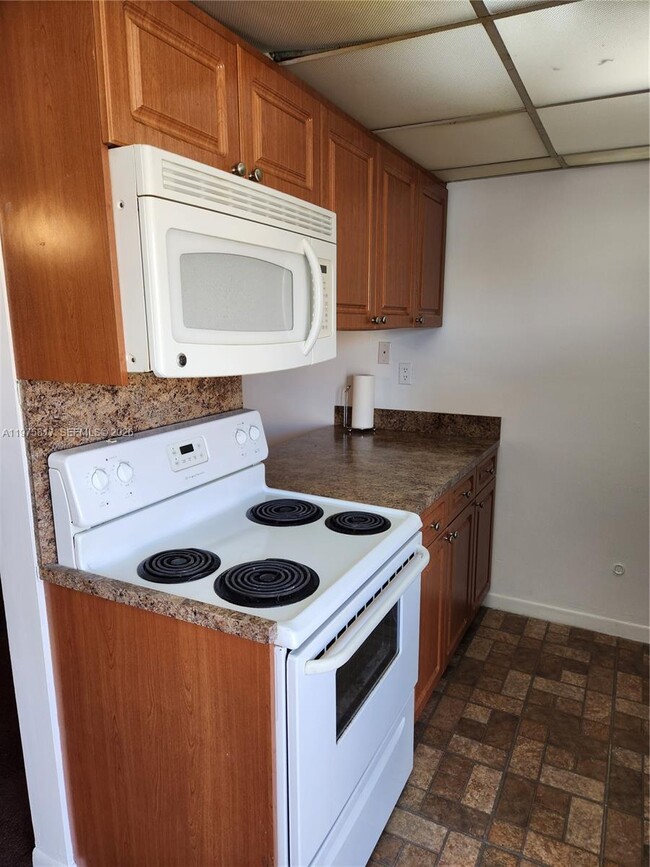 Photo - 777 SW 9th Ave Unit 301