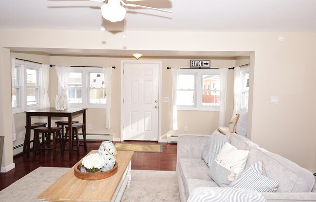 Photo - 73 Nebraska St